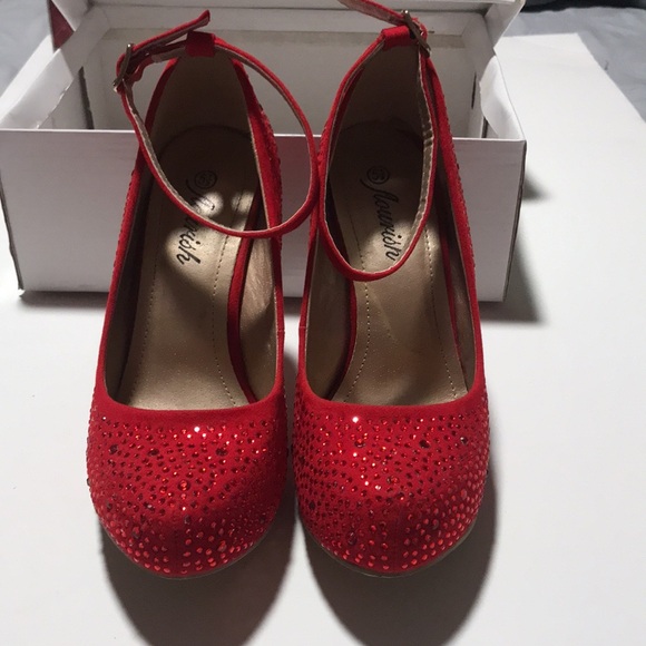 Ruby Red slippers - Picture 3 of 7